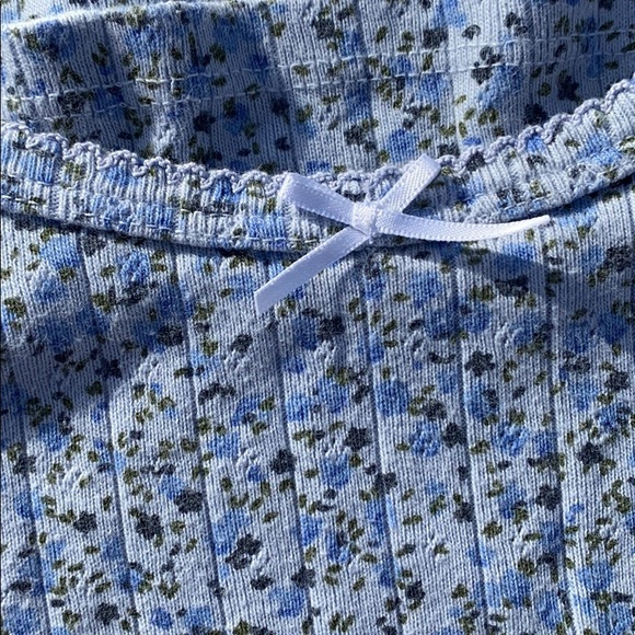 NEW! Brandy Melville floral tank! - Picture 4 of 6